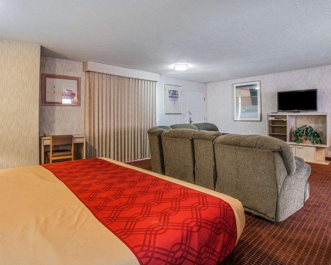 Econo Lodge St George North - Near Pioneer Park St. George Exterior photo